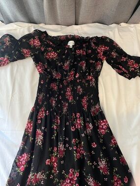 Black Floral Smocked Long Sleeve Midi Dress
